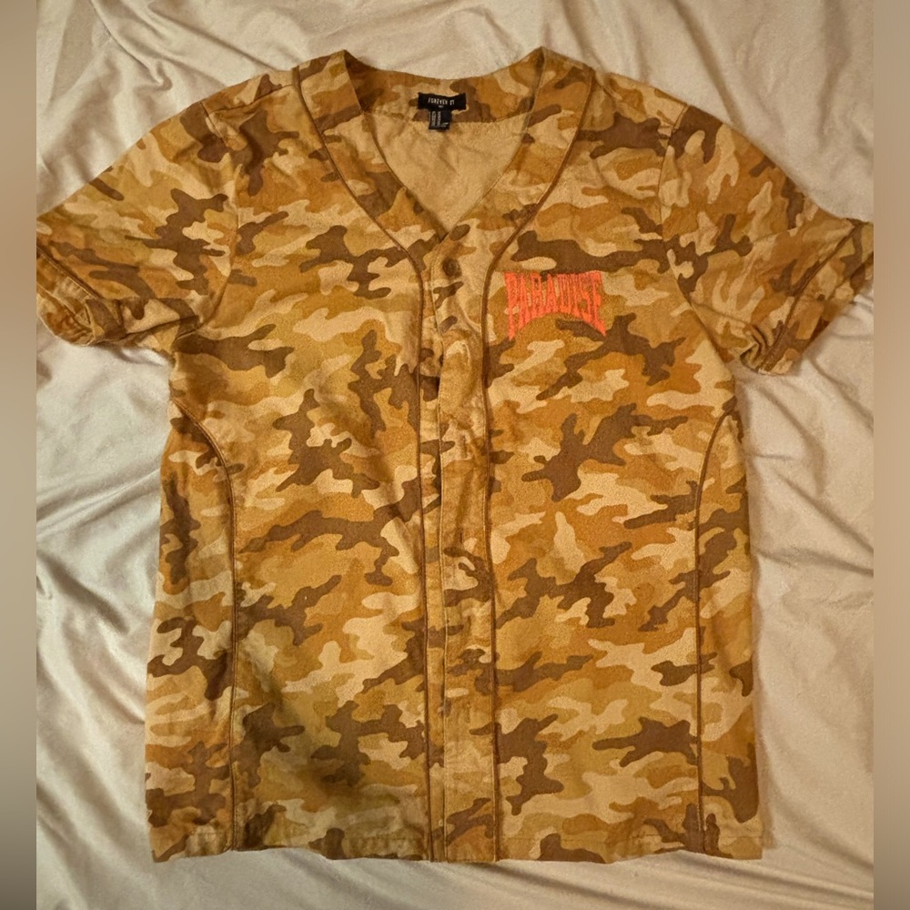Men’s baseball jersey